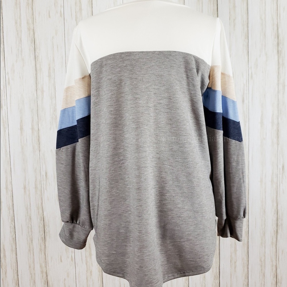 *Plus* Color Block Puff Sleeve Top - Picture 2 of 5